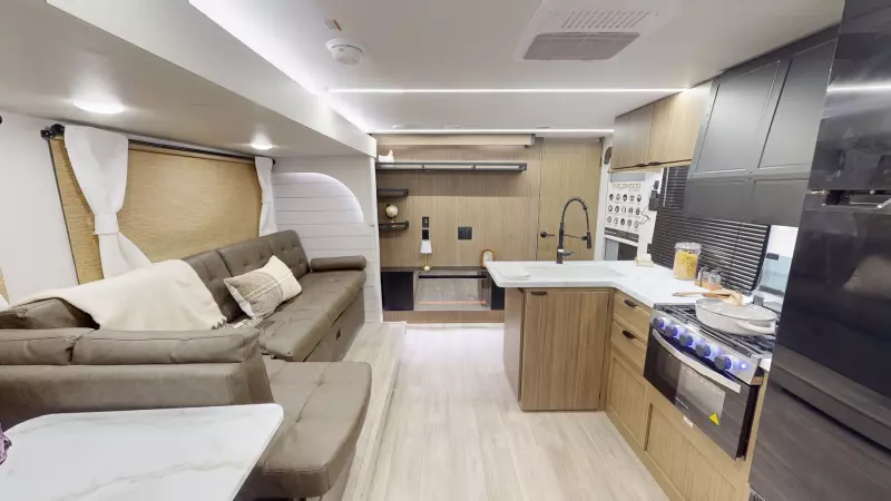 Cruise Lite Main Room